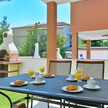Crowonder Cascada With Jacuzzi - S4 Villa